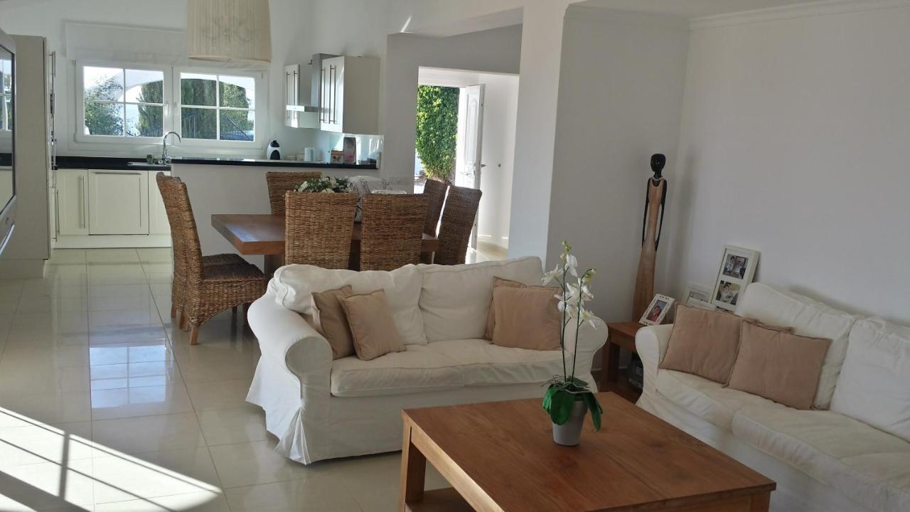 Villa Perla Blanca Sayalonga Exterior foto